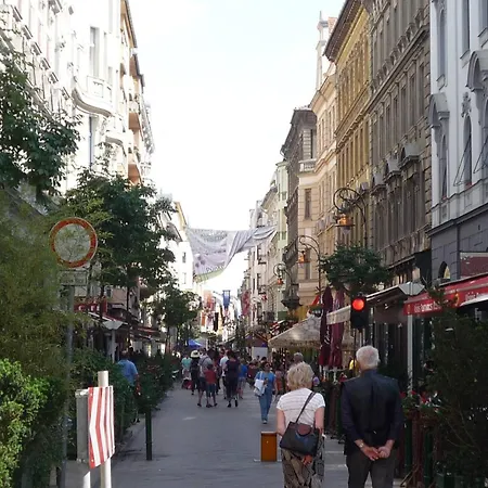 Anett's Downtown * Budapešť
